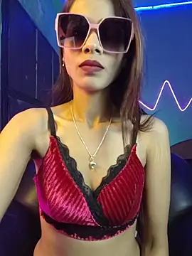 Snapshot of royeoy22 chatting on 04-07-26, 10:17 royeoy22 online show from 04-07-26, 10:17