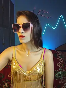 Snapshot of royeoy22 chatting on 03-18-26, 10:40 royeoy22 online show from 03-18-26, 10:40