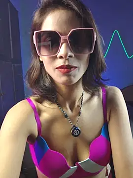 royeoy22 online show from 04-21-26, 09:27