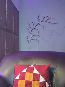 Snapshot of royeoy22 chatting on 04-12-26, 04:38 royeoy22 online show from 04-12-26, 04:38