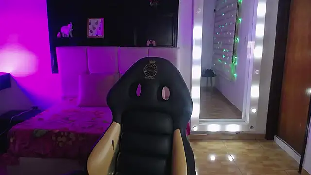  Charlotte Collins  online show from 02-21-26, 03:14