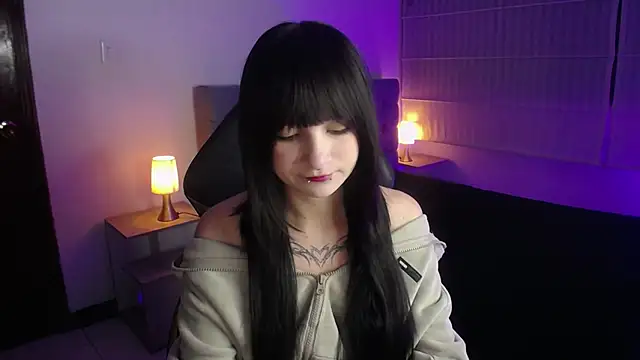  Charlotte Collins  online show from 01-07-26, 02:33