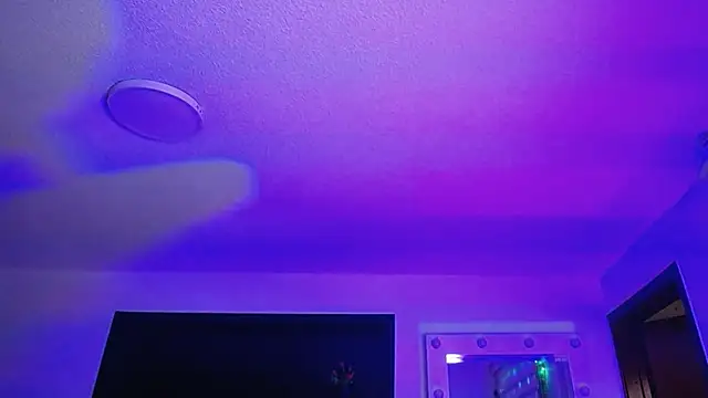  Charlotte Collins  online show from 01-12-26, 02:13