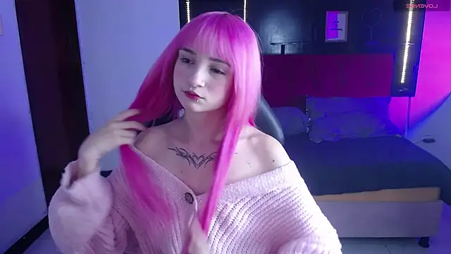 Snapshot of _Charlotte_Collins_ chatting on 04-16-26, 02:40 Charlotte Collins online show from 04-16-26, 02:40