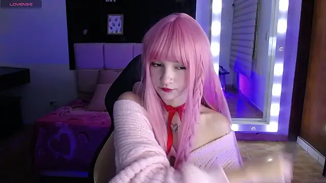  Charlotte Collins  online show from 12-05-25, 02:37