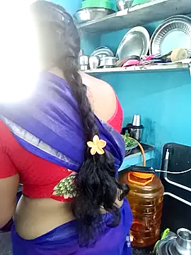 Snapshot of tamil_Vennila chatting on 03-25-26, 08:14 tamil Vennila online show from 03-25-26, 08:14