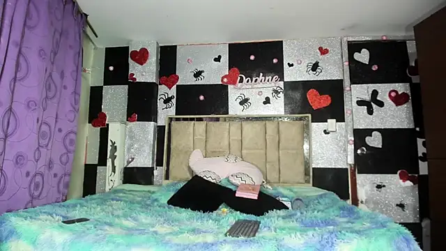 Snapshot of sophiaydaphne chatting on 12-02-25, 03:14 sophiaydaphne online show from 12-02-25, 03:14