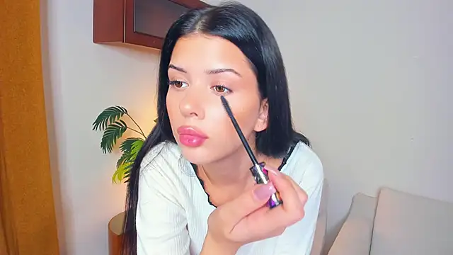 JoCauterucci online show from 09-28-25, 07:04