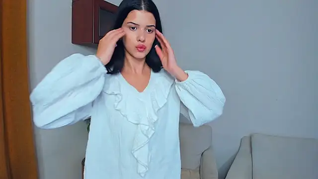 JoCauterucci online show from 09-19-25, 06:50