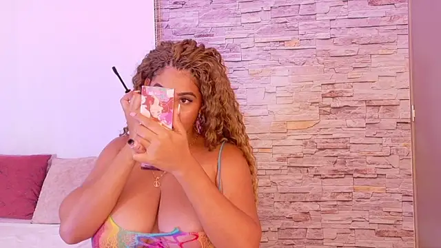 liz monserrat 1 online show from 02-07-26, 07:44