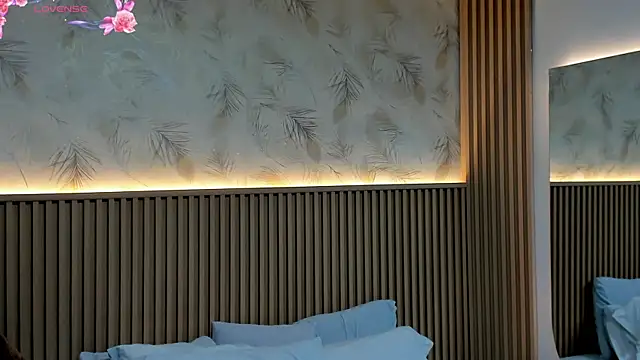 Snapshot of Liss-Reyes chatting on 06-11-26, 12:24 Liss-Reyes online show from 06-11-26, 12:24