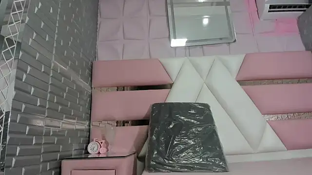 Snapshot of GoodessLatinG chatting on 09-26-25, 07:54 GoodessLatinG online show from 09-26-25, 07:54