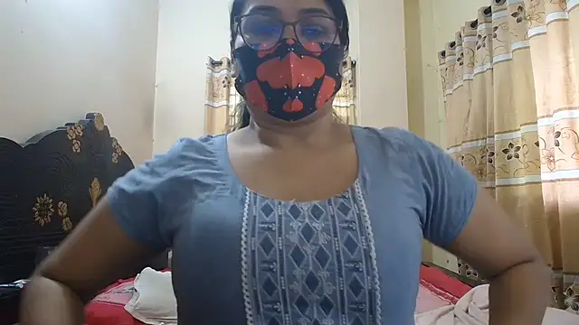 Snapshot of Elena_cruz5 chatting on 07-12-26, 06:47 Elena cruz5 online show from 07-12-26, 06:47