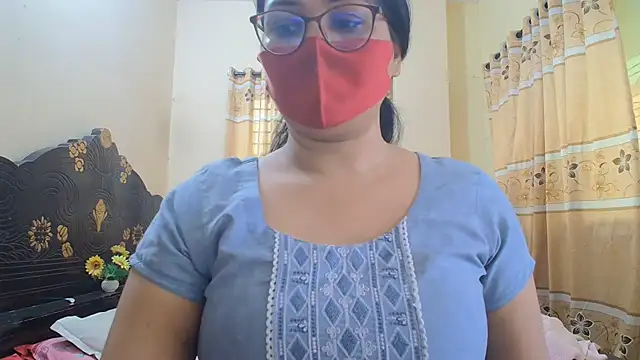 Snapshot of Elena_cruz5 chatting on 06-29-26, 11:10 Elena cruz5 online show from 06-29-26, 11:10