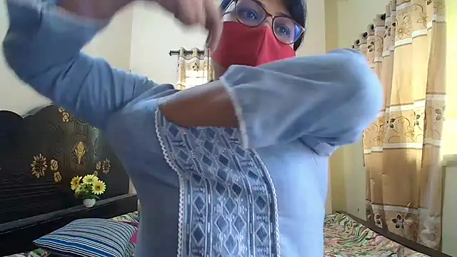 Elena cruz5 online show from 05-05-26, 02:25