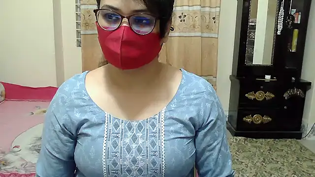 Elena cruz5 online show from 12-15-25, 01:50