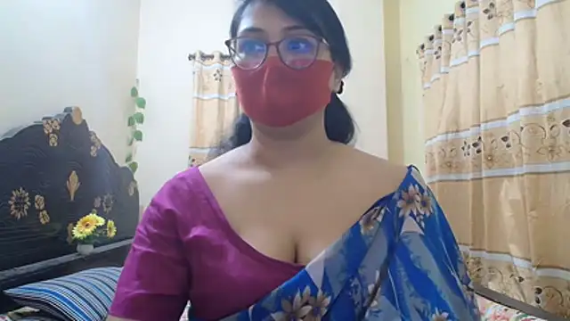 Elena cruz5 online show from 05-07-26, 03:59