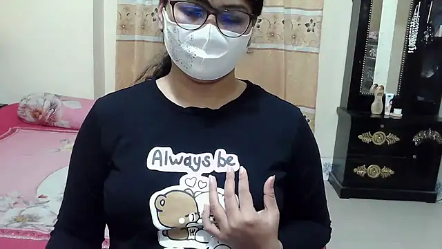 Elena cruz5 online show from 11-30-25, 12:17