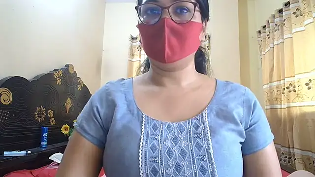 Snapshot of Elena_cruz5 chatting on 07-01-26, 02:01 Elena cruz5 online show from 07-01-26, 02:01