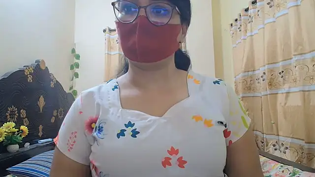 Elena cruz5 online show from 05-20-26, 06:16