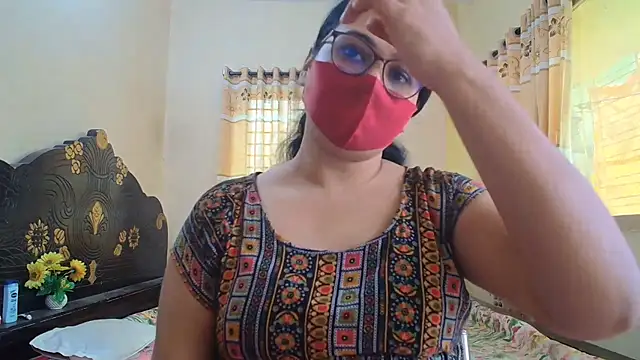 Elena cruz5 online show from 06-05-26, 04:17