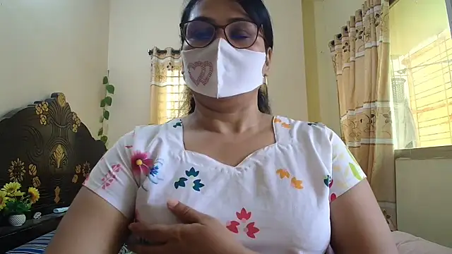 Elena cruz5 online show from 05-21-26, 07:28