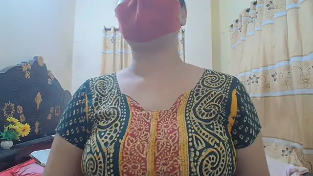Snapshot of Elena_cruz5 chatting on 07-23-26, 02:03 Elena cruz5 online show from 07-23-26, 02:03