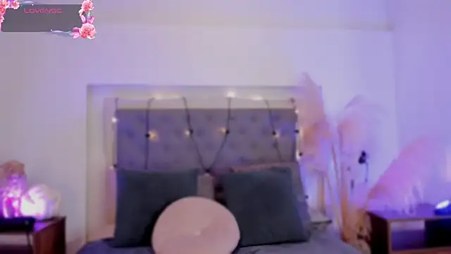 lea walkerr online show from 01-10-26, 07:53