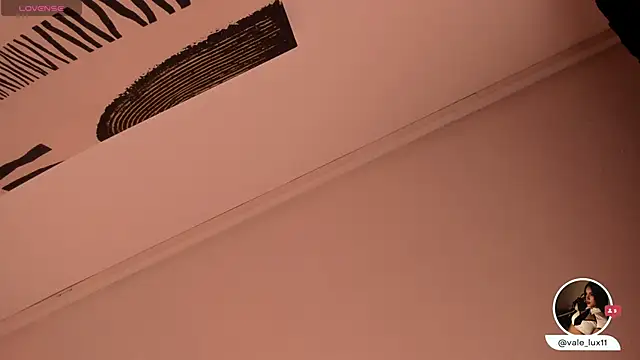 Vale Lux online show from 12-18-25, 05:34