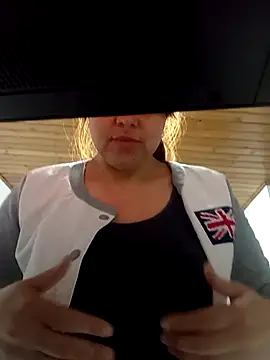 CARITOMIO online show from 11-26-25, 11:38