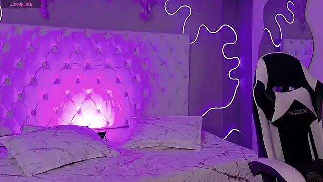 Emma visconti online show from 12-21-25, 12:29