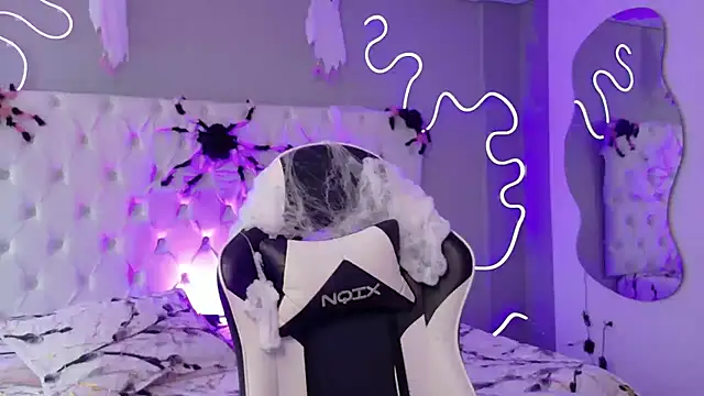 Emma visconti online show from 10-24-25, 12:59