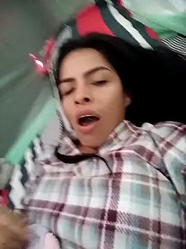 SaraBust online show from 09-20-25, 02:00