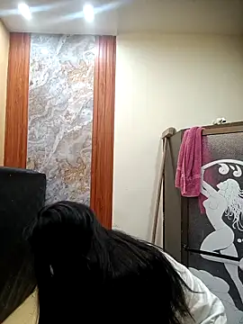 SaraBust online show from 10-18-25, 02:41