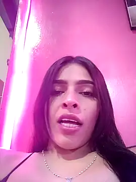 SaraBust online show from 09-24-25, 05:19
