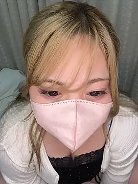 Chua-chan online show from 10-04-25, 03:57