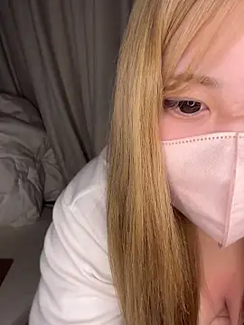 Chua-chan online show from 10-21-25, 07:35