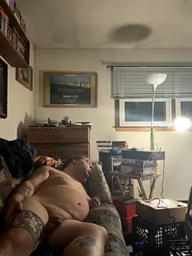 Snapshot of Stephanie1984 chatting on 11-12-25, 05:11 Stephanie1984 online show from 11-12-25, 05:11