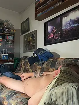 Snapshot of Stephanie1984 chatting on 01-10-26, 01:06 Stephanie1984 online show from 01-10-26, 01:06