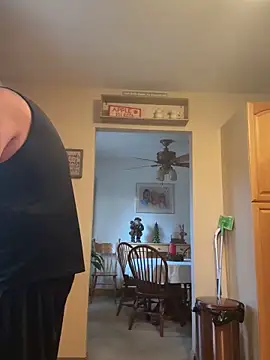 Snapshot of Stephanie1984 chatting on 11-10-25, 02:00 Stephanie1984 online show from 11-10-25, 02:00