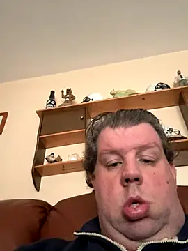 Snapshot of Stephanie1984 chatting on 10-28-25, 05:12 Stephanie1984 online show from 10-28-25, 05:12