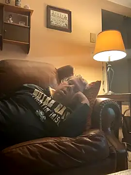 Snapshot of Stephanie1984 chatting on 11-03-25, 02:17 Stephanie1984 online show from 11-03-25, 02:17