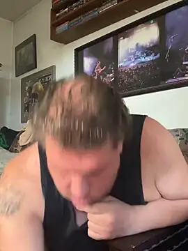 Snapshot of Stephanie1984 chatting on 11-28-25, 01:33 Stephanie1984 online show from 11-28-25, 01:33