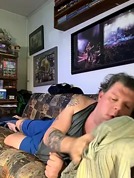 Snapshot of Stephanie1984 chatting on 12-05-25, 03:27 Stephanie1984 online show from 12-05-25, 03:27