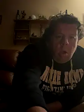 Snapshot of Stephanie1984 chatting on 11-02-25, 01:10 Stephanie1984 online show from 11-02-25, 01:10