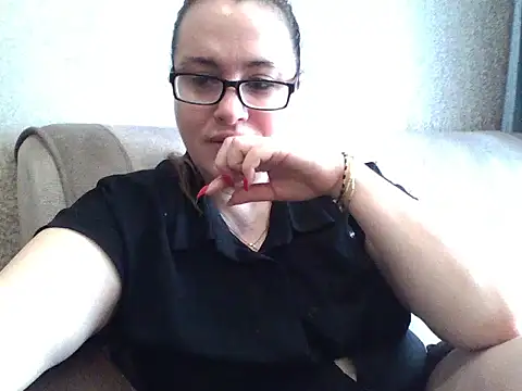 Snapshot of karina160000 chatting on 01-06-26, 07:01 karina160000 online show from 01-06-26, 07:01