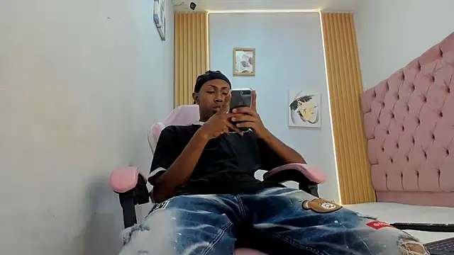 Jax Maliq online show from 10-11-25, 02:34