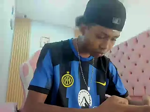 Jax Maliq online show from 11-13-25, 03:21