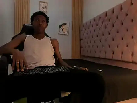 Jax Maliq online show from 10-04-25, 01:29