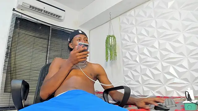 Jax Maliq online show from 09-11-25, 02:22